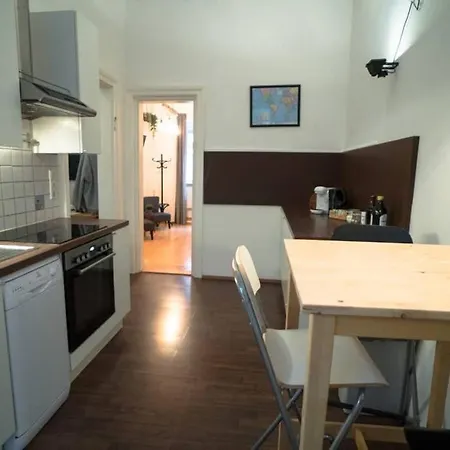 Apartment Cosy And Spacious In The Heart Of