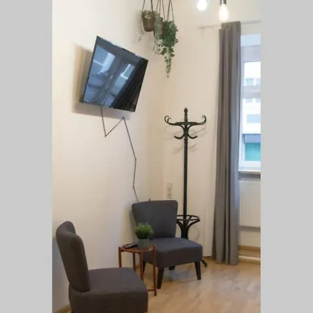 Cosy And Spacious In The Heart Of Apartament